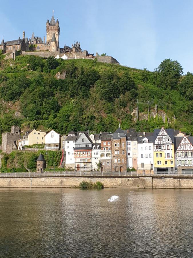 Haus Burgfrieden Cochem Hotel Bagian luar foto