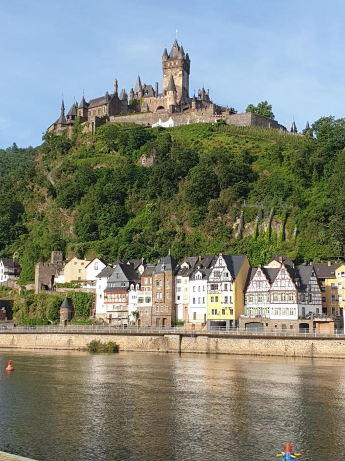 Haus Burgfrieden Cochem Hotel Bagian luar foto
