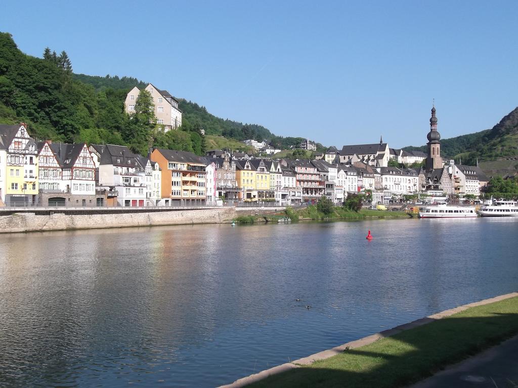 Haus Burgfrieden Cochem Hotel Bagian luar foto
