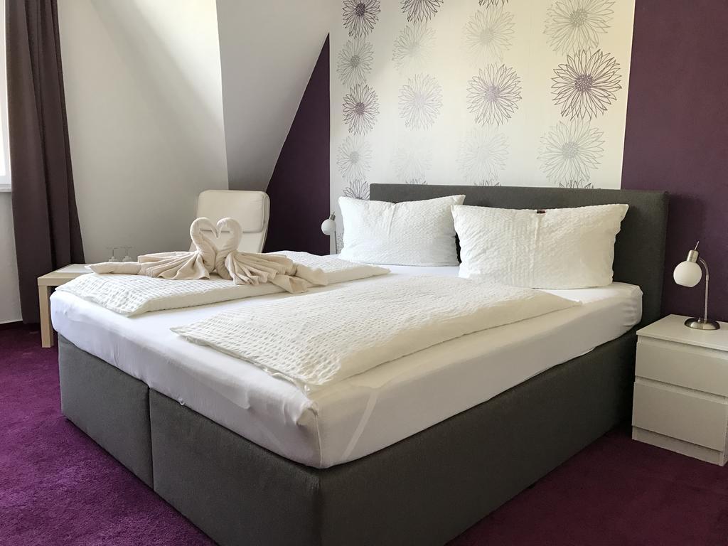 Haus Burgfrieden Cochem Hotel Bagian luar foto